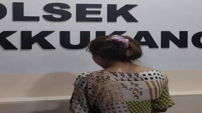 Ibu Rumah Tangga (IRT) di Makassar ditangkap mencuri handphone