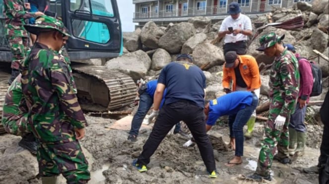 Hari Kelima Pencarian Korban Longsor Humbahas: Nihil Jasad Tapi ...