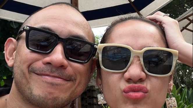 Potret Honeymoon BCL dan Tiko Bareng Noah dan Keluarga, Netizen ...