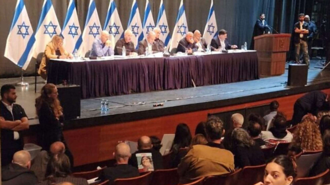 PM Israel Benjamin Netanyahu bertemu keluarga korban sandera Hamas 