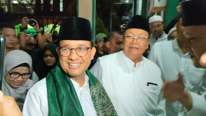 Anies Baswedan di Pondok Pesantren Darul Maarif Kaplongan, Indramayu, Jabar