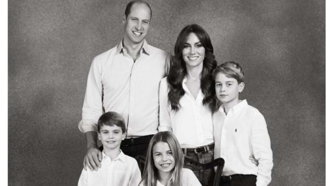 Potret natal tahunan keluarga The Wales, Pangeran William dan Kate Middleton