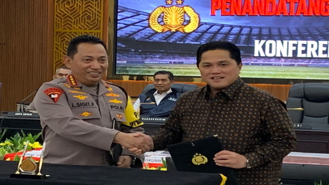 Kapolri Jenderal Listyo Sigit Prabowo dan Ketum PSSI Erick Thohir