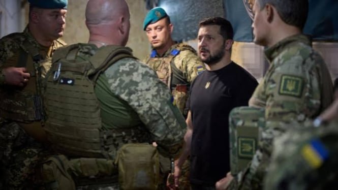 VIVA Militer: Presiden Ukraina, Volodymyr Zelensky