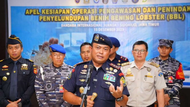 Laksda TNI Dr. Adin Nurawaluddin, M.Han dalam Apel KKP
