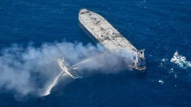 VIVA Militer: Kapal tanker STRINDA dihantam rudal milisi Houthi