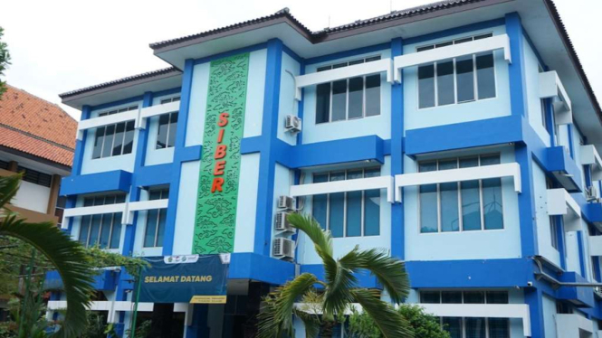 Kampus IAIN Syekh Nurjati Cirebon sebagai kampus siber yang ditunjuk oleh Kementerian Agama untuk menjalankan program prioritas pembelajaran jarak jauh Cyber Islamic University sejak tahun 2021.