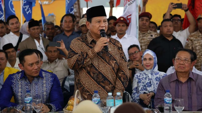 Prabowo bersama SBY dan AHY