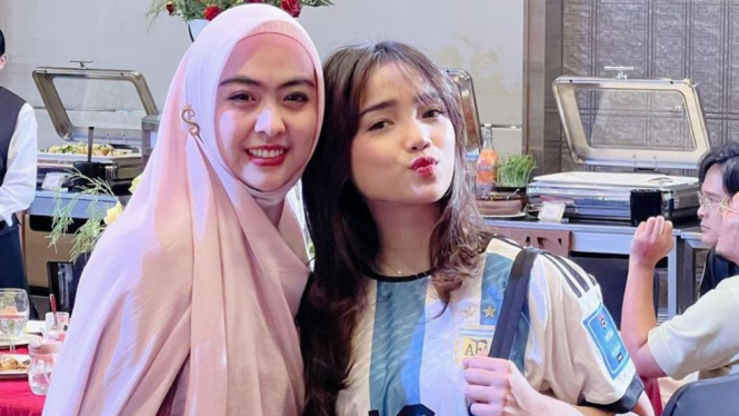 Fuji dan dr Shindy Putri