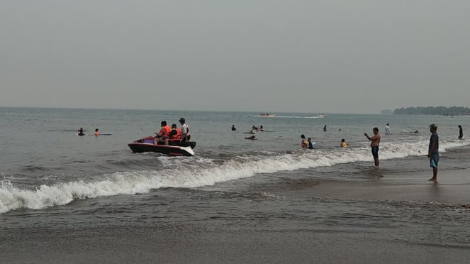 Pantai Anyer, Banten