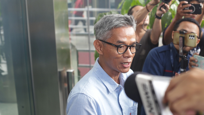 Wahyu Setiawan mantan Komisioner KPU diperiksa KPK terkait Harun Masiku
