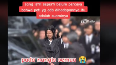 Momen Pemakaman Lee Sun Kyun, Tangis Jeon Hye Jin Pecah Sambil Gandeng ...