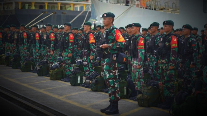 VIVA Militer: Satgas Yonif 712/Wiratama kembali ke markas.