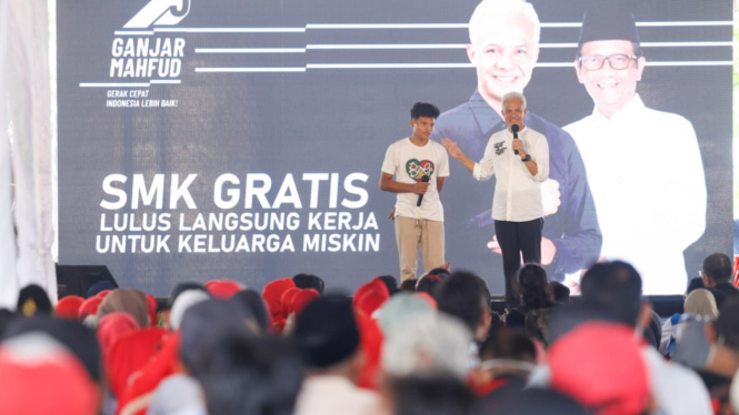 Ganjar Pranowo meluncurkan program 'SMK Gratis Langsung Kerja'