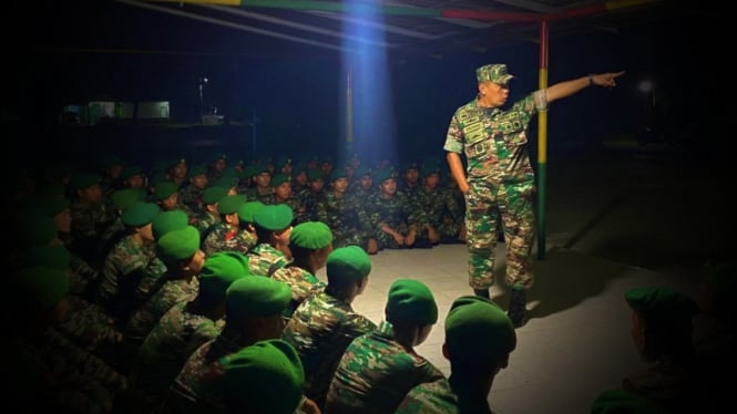 VIVA Militer: Kasrem 043/Gatam, Kolonel Inf Enjang di Yonif 143/TWEJ.