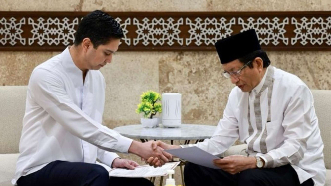 Keputusan Mualaf Budi Djiwandono, Prabowo Subianto Hadir Sebagai Saksi