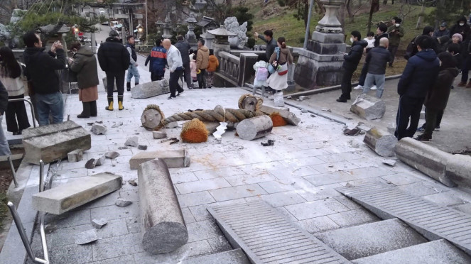 Gempa berkekuatan 7,6 skala Richter mengguncang Jepang pada Senin sore 1 Januari 2024. 