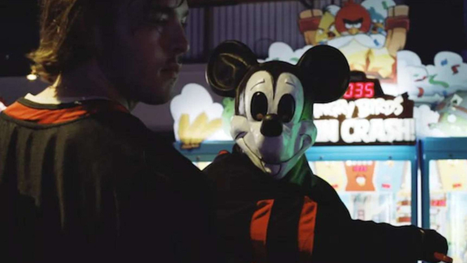 Film Horror dengan karakter pembunuh Mickey Mouse