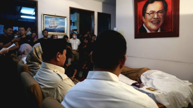 Prabowo melayat ke rumah Rizal Ramli