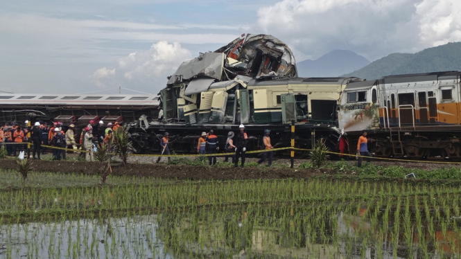 Kecelakaan Kereta Api di Cicalengka Jawa Barat