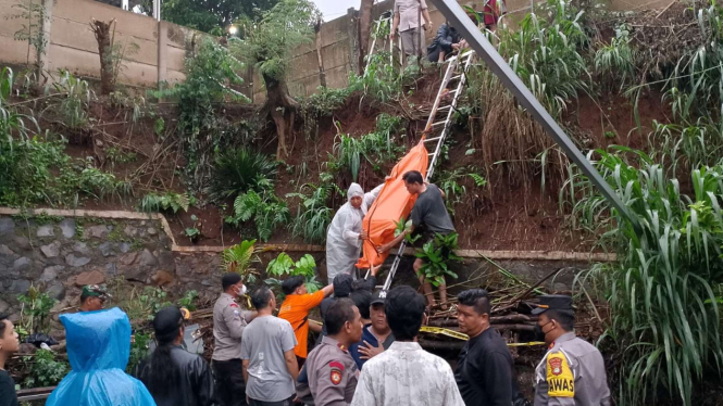 Pria tewas tersengat listrik di kawasan Perumahan Taman Anyelir 3, Cilodong, Depok