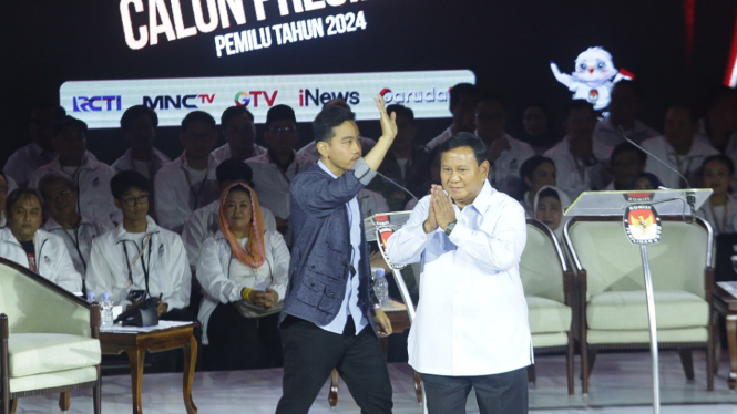 Prabowo-Gibran saat debat ketiga Pilpres 2024.