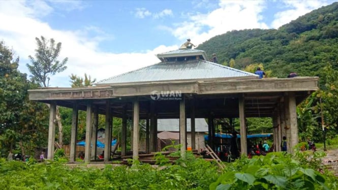 Pembangunan Masjid Banghana di Desa Wolwal Induk, Kabupaten Alor, NTT