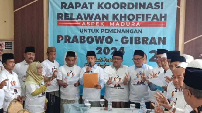 Relawan Khofifah Aspek Madura menggelar rapat koordinasi menyatukan suara mendukung pasangan calon presiden dan wakil presiden yang didukung oleh Khofifah Indar Pawaransa di Bangkalan, Jawa Timur, Senin, 8 Januari 2024.