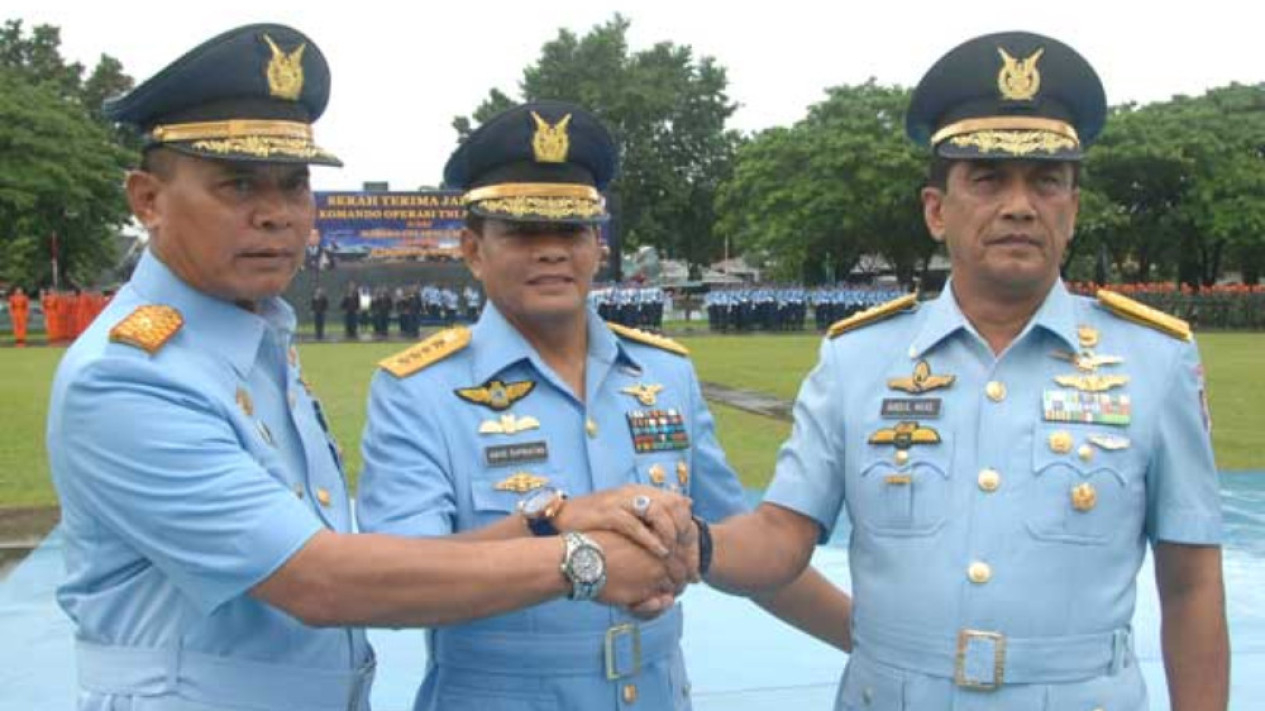 Foto TNI Berduka, Jenderal Bintang Dua Militer Udara RI Ayah Kompol ...