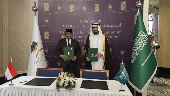 Menag Yaqut Cholil-Menteri Haji Arab Saudi Tawfiq AlRabiah tandatangani MOU Haji