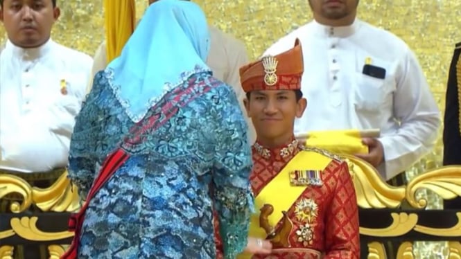 Majlis Istiadat Berbedak Pengantin Diraja jelang pernikahan pangeran Abdul Matee