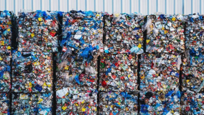 Bea Cukai memberikan fasilitas industri daur ulang