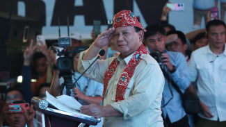 Dibilang Emosian, Prabowo Beri Jogetan: Nggak Takut dengan Fitnah