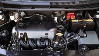 Cara Baru Membersihkan Ruang Mesin Mobil agar Tetap Kinclong dan Aman