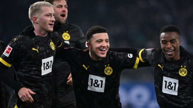 Pemain Borussia Dortmund rayakan gol