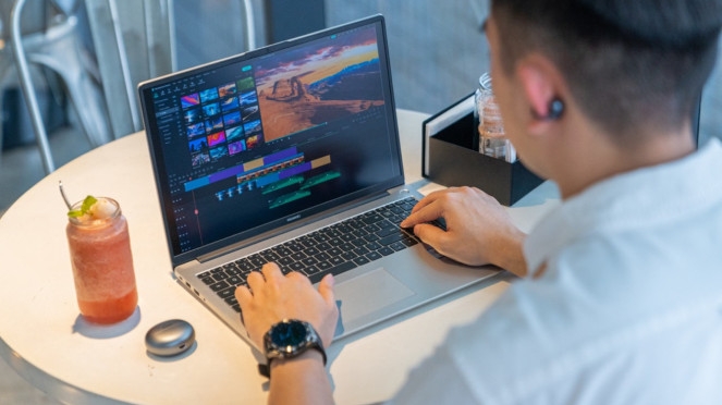 Huawei MateBook D16.