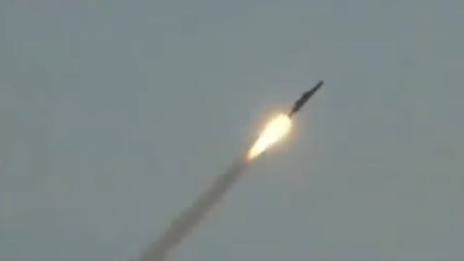 VIVA Militer: Serangan rudal balistik militer Iran