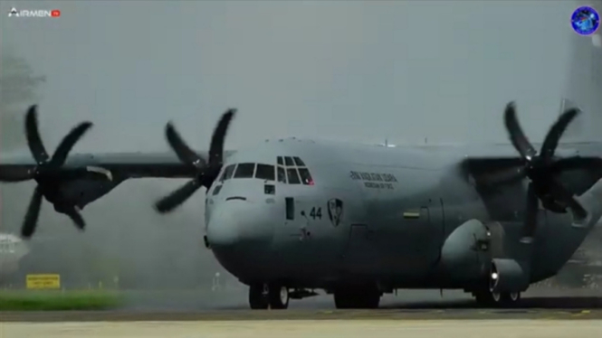 VIVA Militer: Pesawat Super Hercules C-130J A-1344 tiba di Tanah Air