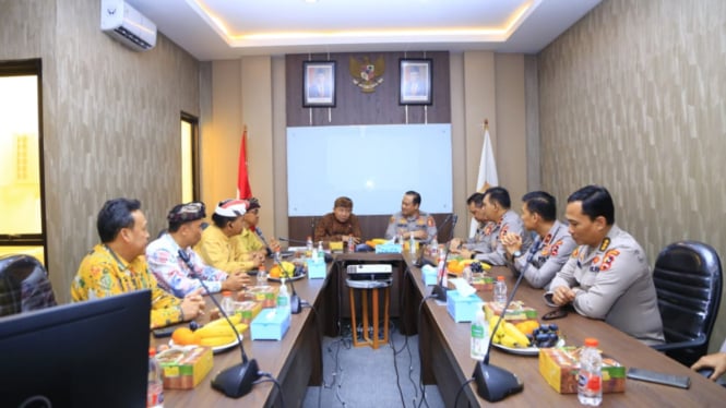 Operasi Nusantara Cooling System Polri mengunjungi PHDI 