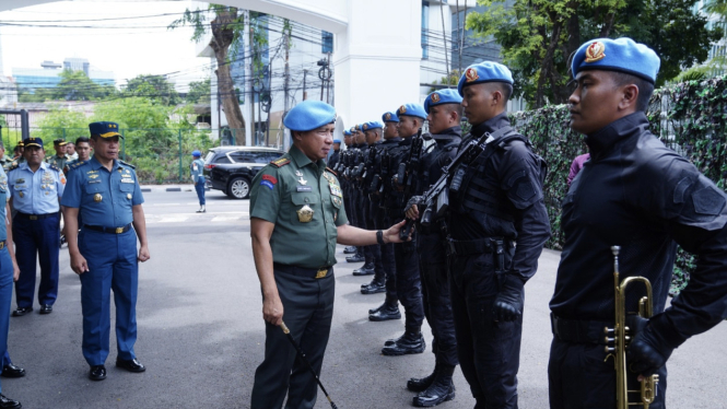 VIVA Militer: Panglima TNI kunjungi Markas Paspampres di Jakarta Pusat