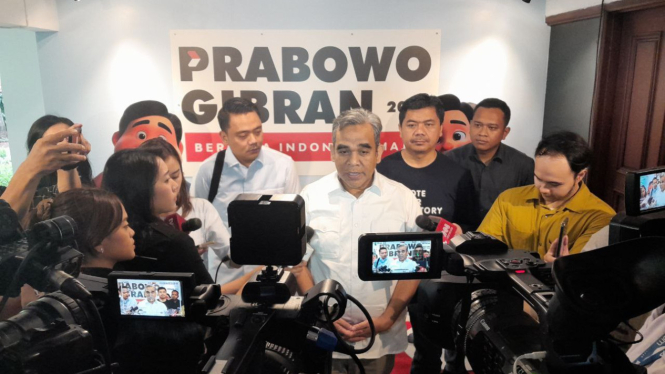Wakil Ketua TKN Prabowo-Gibran, Ahmad Muzani di Media Center TKN Prabowo-Gibran, Jakarta Selatan, Kamis, 25 Januari 2024