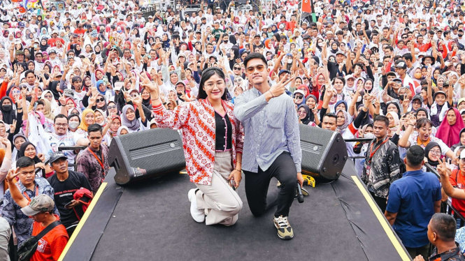 Ketum PSI Kaesang Pangarep dan Istri Kampanye di Bekasi
