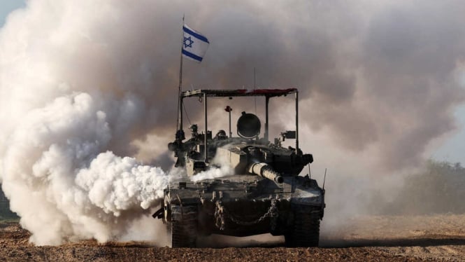 VIVA Militer: Tank tempur militer Israel di Jalur Gaza, Palestina