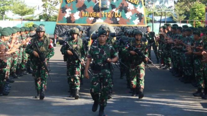 VIVA Militer: Pasukan Yonif 112 Dharma Jaya bergerak ke Pulau Simcut.