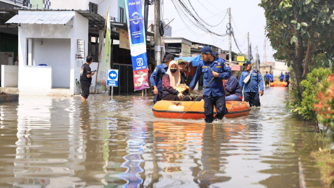 Bencana banjir beberapa waktu lalu di kota tangerang