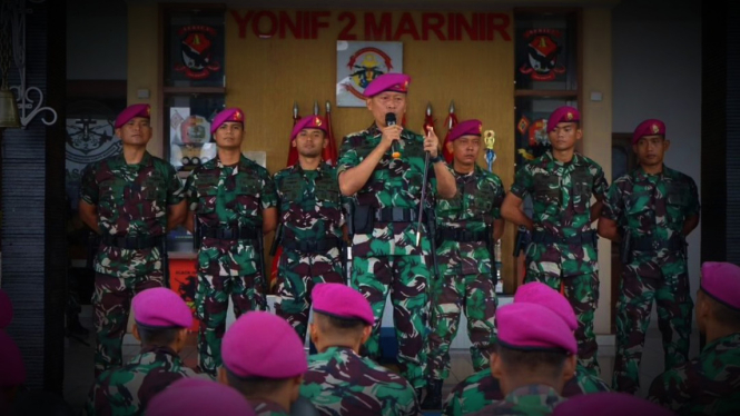 VIVA Militer: Pasukan Yonif 2 Pasopati Marinir.
