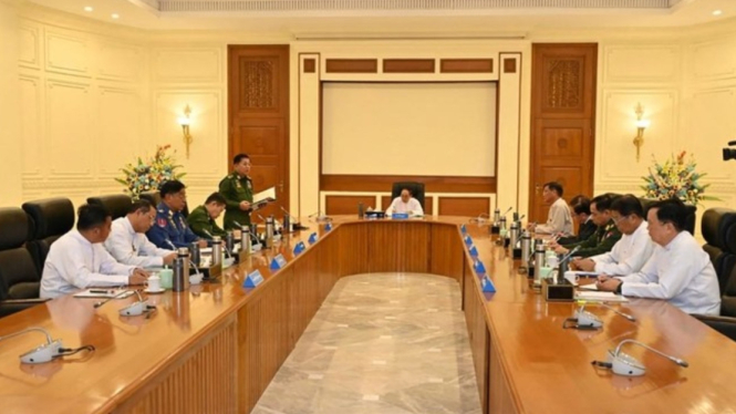 Panglima militer Myanmar Min Aung Hlaing, saat pertemuan dewan pertahanan dan keamanan di Naypyidaw (Doc: Informasi Militer Myanmar)