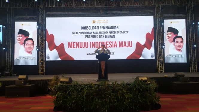 Hashim Djojohadikusumo di acara deklarasi Prabowo-Gibran di Surabaya.