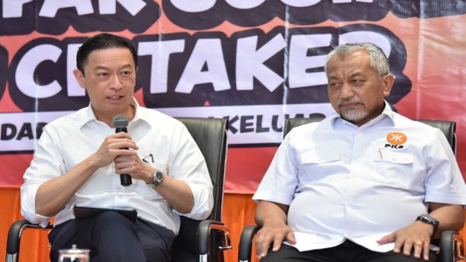 Thomas Lembong dan Presiden PKS Ahmad Syaikhu.