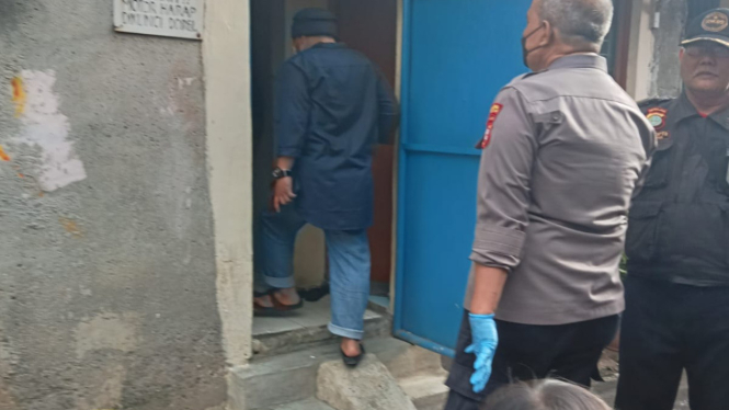 Lokasi penemuan jasad pria gantung diri di indekos Tangerang